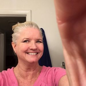 Meet your Posher, Debbie
